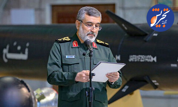 اعطای «نشان فتح» به سردار حاجیزاده